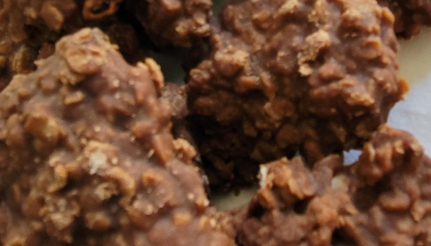 12 peanut butter chocolate no bake cookies