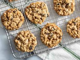 12 Grandpas unbelievable oatmeal raisin cookies