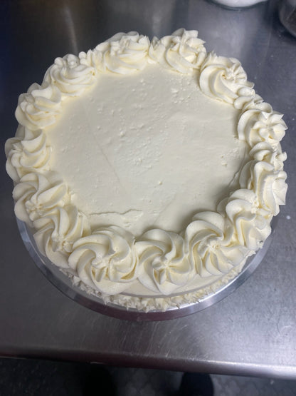 1 vanilla cake double layer 9 inch round serves 10 people